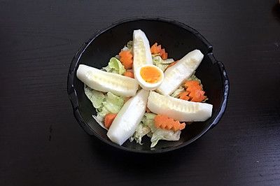 健康減脂餐：豆腐沙拉配味噌醬，快手煎蔬菜沙拉，蒜香檸檬沙拉汁