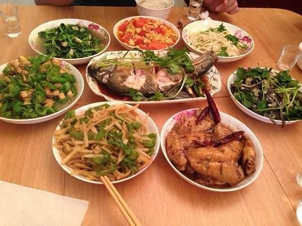 營(yíng)養(yǎng)學(xué)家告訴你：晚餐這樣吃，不僅營(yíng)養(yǎng)、少脂，還養(yǎng)肝！