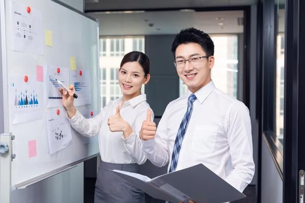 “探究?jī)?yōu)化營(yíng)養(yǎng)補(bǔ)充的秘訣：優(yōu)質(zhì)保健品的選擇與使用指南”圖1