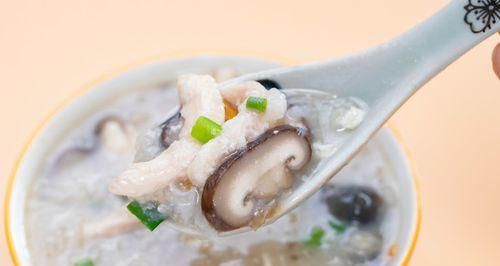 打造健康早餐，香菇小米粥，不可錯過的美味佳肴（掌握小米粥的烹飪技巧）