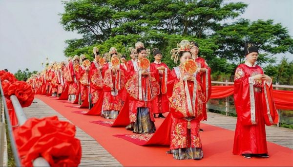 集体婚礼现场