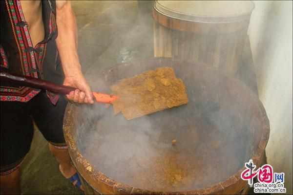 云南羅平：依魯純正菜籽油 健康營養(yǎng)好味道