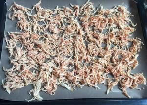 低脂健康零食-鸡胸肉丝干的做法步骤 第5步