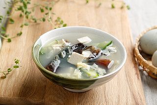 松花蛋豆腐湯