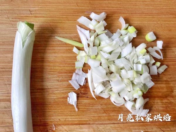 简单快手又开胃的松花蛋拌嫩豆腐