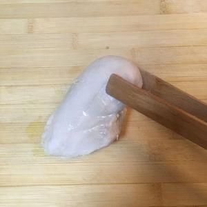 并不能減肥的低卡零食——川味雞胸肉干的做法 步驟2