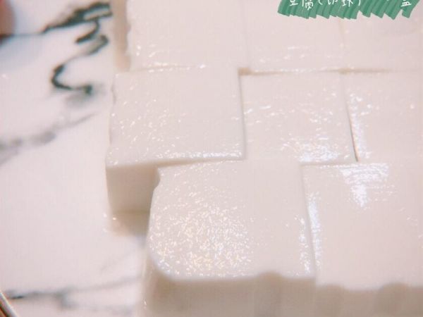 純奶手撕吐司的做法 步驟1