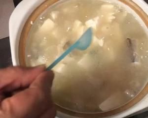 九肚鱼豆腐汤的做法 步骤6