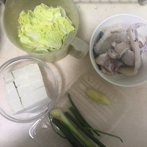 皖魚白菜豆腐湯(無油減肥版)的做法步驟 第1步
