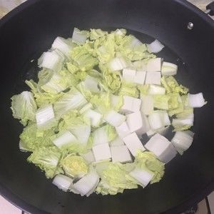 皖魚白菜豆腐湯(無油減肥版)的做法步驟 第7步