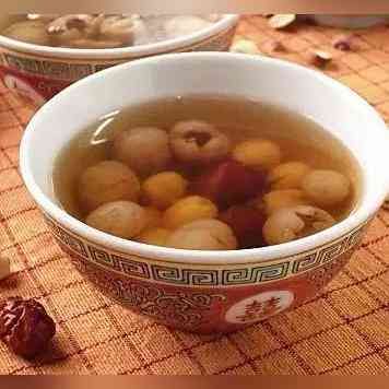 燕窩紅棗蓮子功效：作用與禁忌及湯做法解析