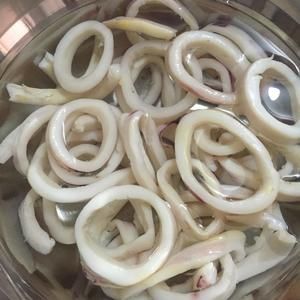 香辣魷魚圈的做法 步驟1