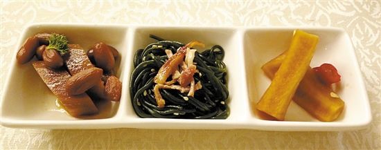 前菜：桂花蓮藕、海帶面、醬蘿卜