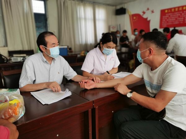 中醫(yī)藥防治艾滋?。簩崿F(xiàn)終結(jié)艾滋病公共衛(wèi)生威脅的有效手段