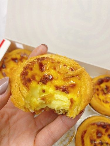 吃次蛋撻 把小孩哥搞吐了