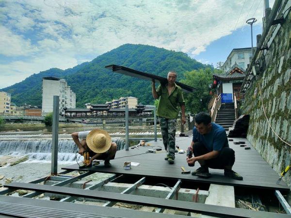 寧陜加快濱河健身健康步道災(zāi)后修復(fù) (1).jpg