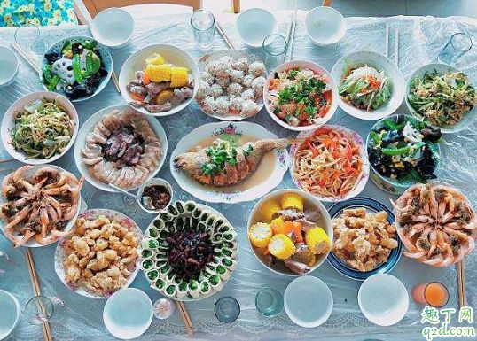 年夜飯有哪些名字吉利的菜 年夜飯?jiān)⒁夂玫牟擞心男?