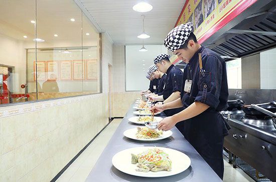 年夜飯菜譜大全家常菜 四川年夜飯必備的十二道菜