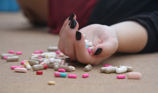 我那過膝襪穿著有點勒大腿怎么辦_買的長筒絲襪太緊怎么辦 - 上海家庭醫(yī)生