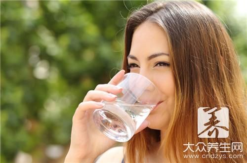 多飲水會(huì)加速基礎(chǔ)代謝嗎