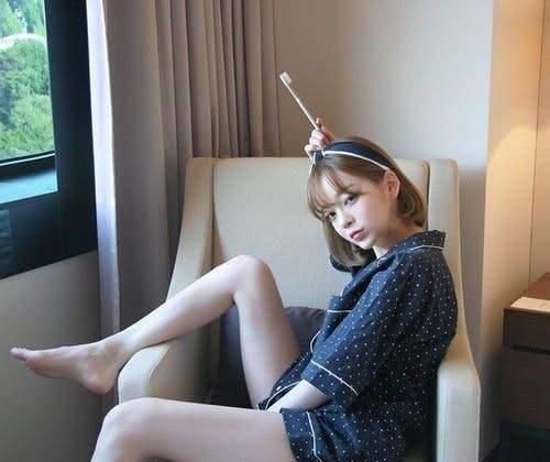 5个瑜珈拉伸动作 立即拉长腿部比例＋变瘦