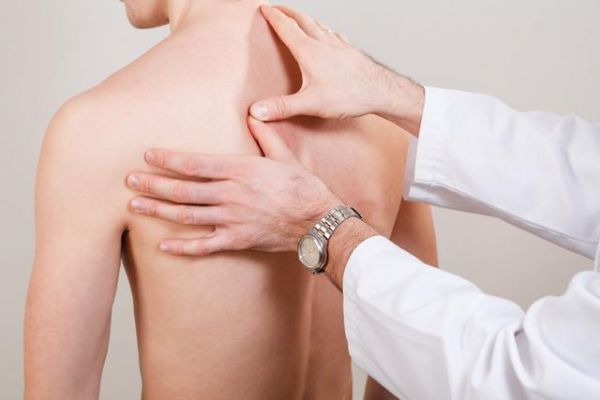 健康道健康知識講堂：怎樣利用經(jīng)絡(luò)疏通排毒法治療鼻炎和鼻竇炎