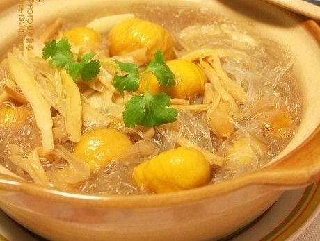黃花菜可以和板栗煲湯嗎