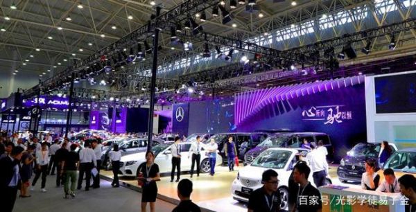 如何拍一張朋友圈里萬(wàn)人羨慕高大上的“汽車”寫真（室內(nèi)篇）-有駕