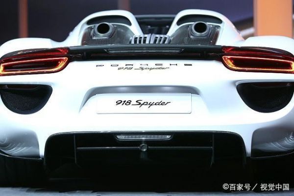 如何拍一張朋友圈里萬(wàn)人羨慕高大上的“汽車”寫真（室內(nèi)篇）-有駕