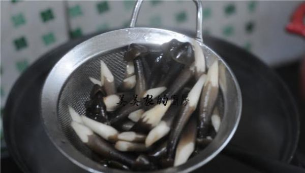 30歲后，天天魚肉蛋奶，不如一小碟它，降糖又健骨，身體年輕態(tài)