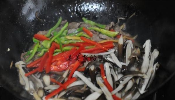 30歲后，天天魚肉蛋奶，不如一小碟它，降糖又健骨，身體年輕態(tài)