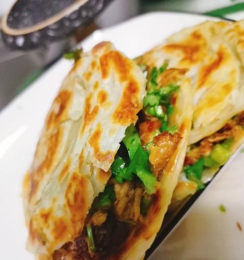 中式汉堡＊饼夹菜的创新口味（传统美食与现代品味完美结合）