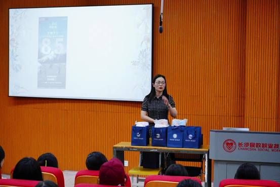 說明: 6aaeca2ed0de3b8f99b829567f14808d