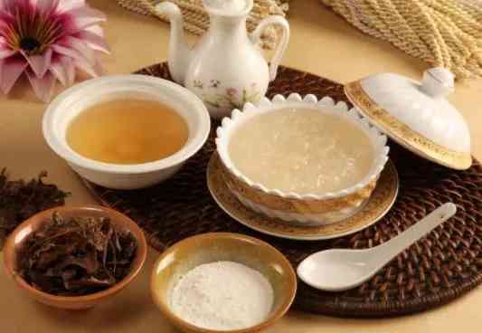天然食材替代品：揭秘哪些食材能媲美燕窩的功效