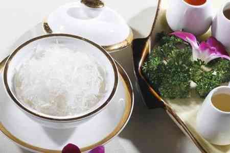 天然食材替代品：揭秘哪些食材能媲美燕窩的功效