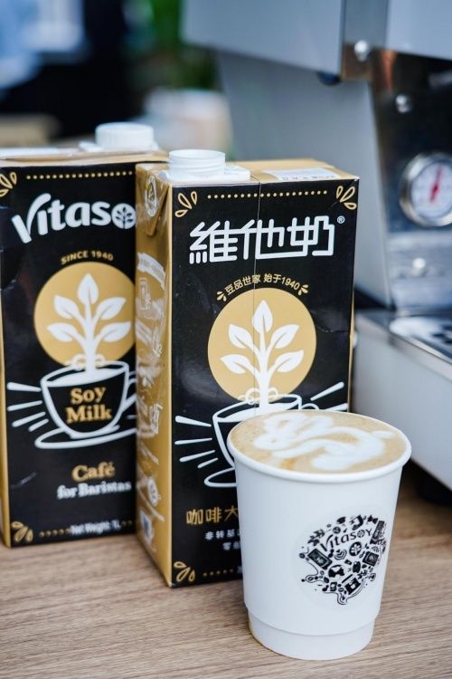 ▲圖5：現(xiàn)場(chǎng)使用3款維他奶咖啡大師植物奶制作的拉花作品