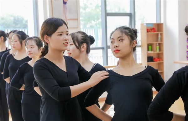 适合女生学习的黄金专业