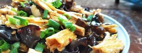 健康飲食，瘦肉炒木耳腐竹（一道低脂）