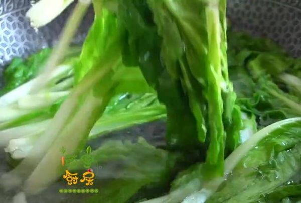 早餐餅這樣做，青菜、粗糧加雞肉，粗糧細(xì)做，營(yíng)養(yǎng)健康，做法簡(jiǎn)單