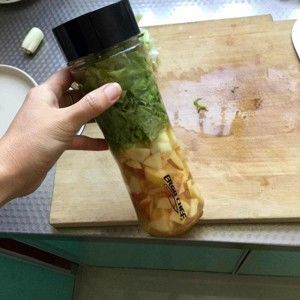 水果蔬菜汁減肥進行時的做法步驟 第5步