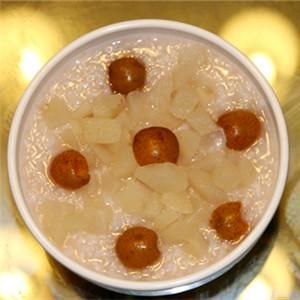 3款簡(jiǎn)單營(yíng)養(yǎng)開胃粥 讓寶寶愛上吃飯