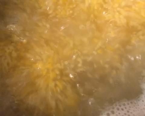 純奶手撕吐司的做法 步驟1