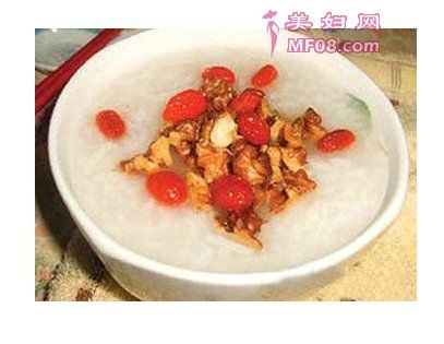 冬季老人，養(yǎng)生粥