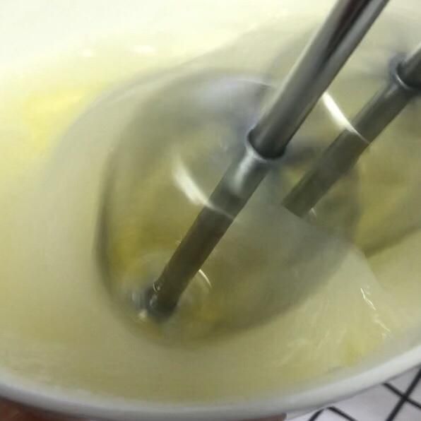 純奶手撕吐司的做法 步驟1