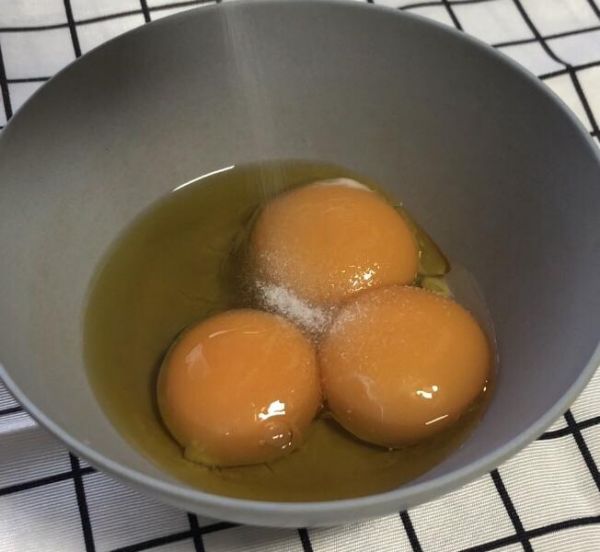 純奶手撕吐司的做法 步驟1