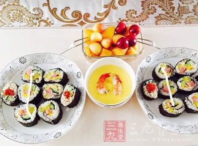 早餐佳的時(shí)間是早上7:00左右