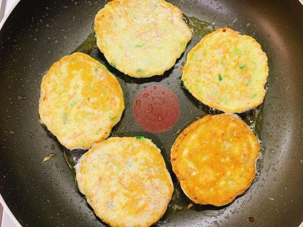 孩子最愛的營(yíng)養(yǎng)早餐餅，吃一周都不會(huì)膩，比粥耐餓，比牛奶還補(bǔ)鈣