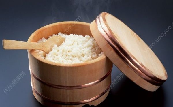 餅干和米飯哪個熱量高？光吃餅干不吃飯可以嗎？(1)