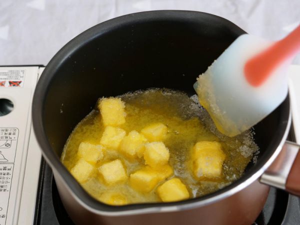純奶手撕吐司的做法 步驟1