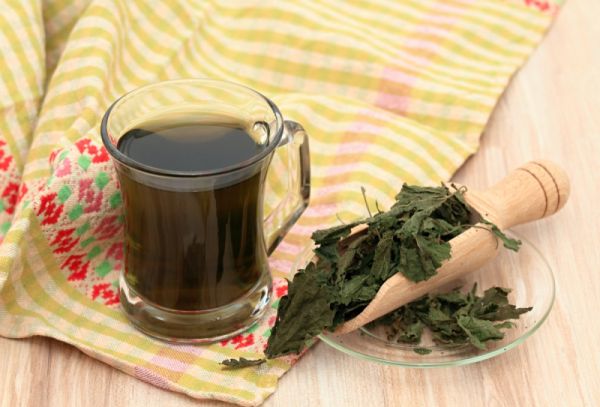 藿香荷叶茶的功效：改善消化不适和缓解感冒症状